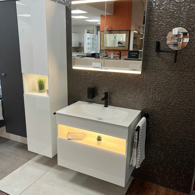 Komplettbad badezimmer spiegelschrank